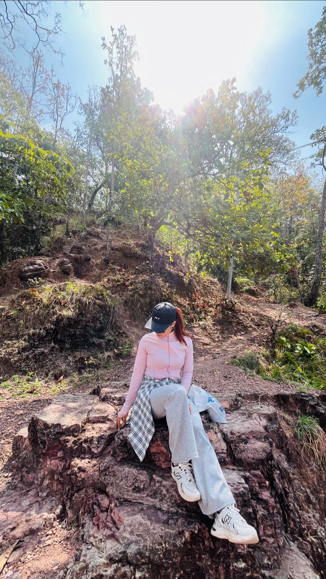@श्री 🕊️🪬🩷