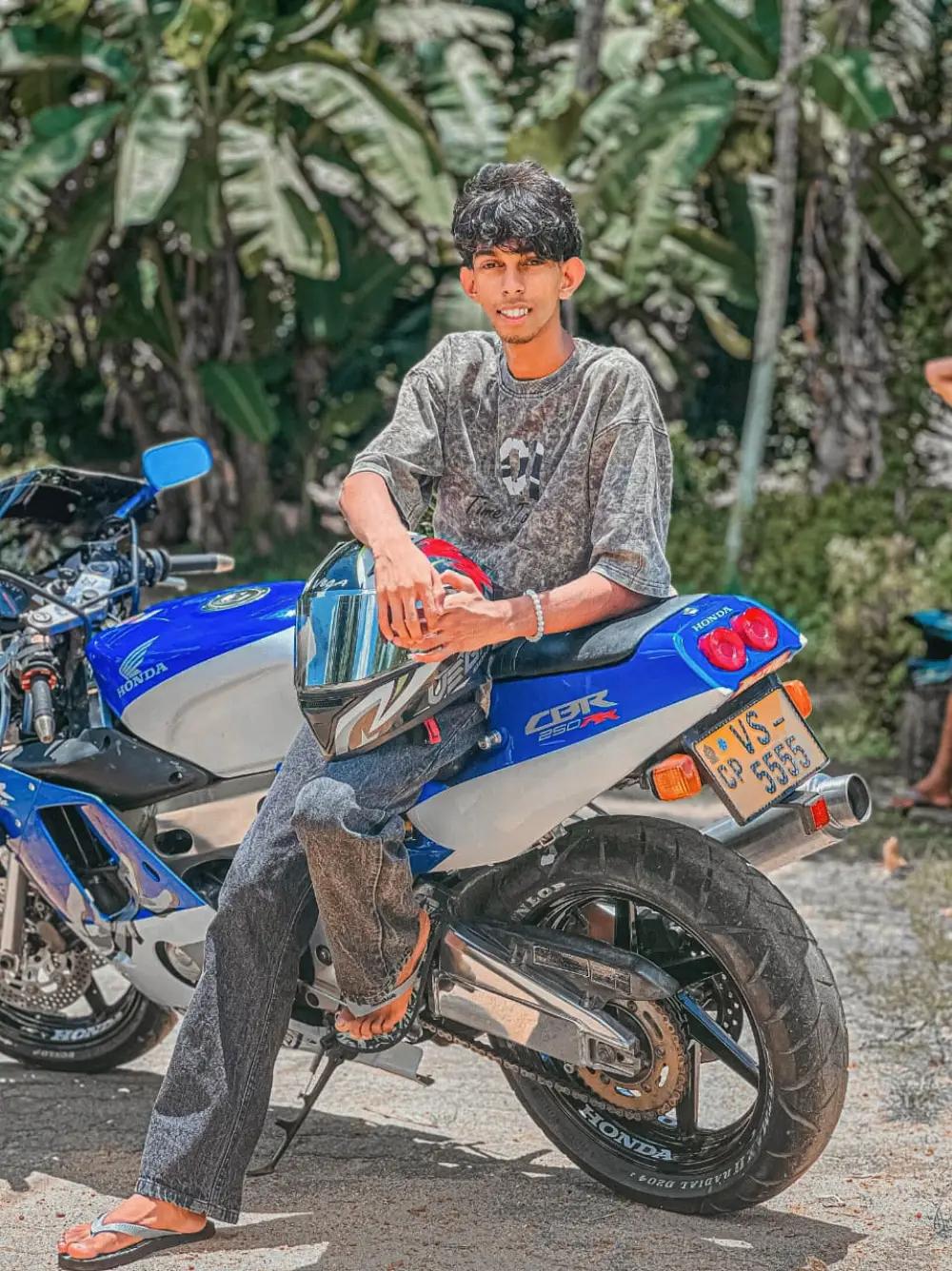 @𝗠𝗶𝗵𝗶 🥷⚡