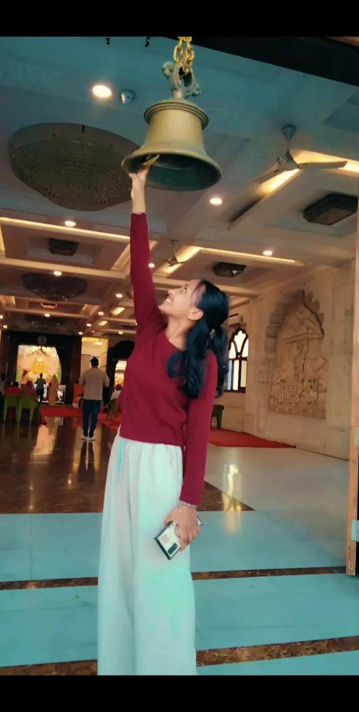 @🦋miss_Priyanka💫