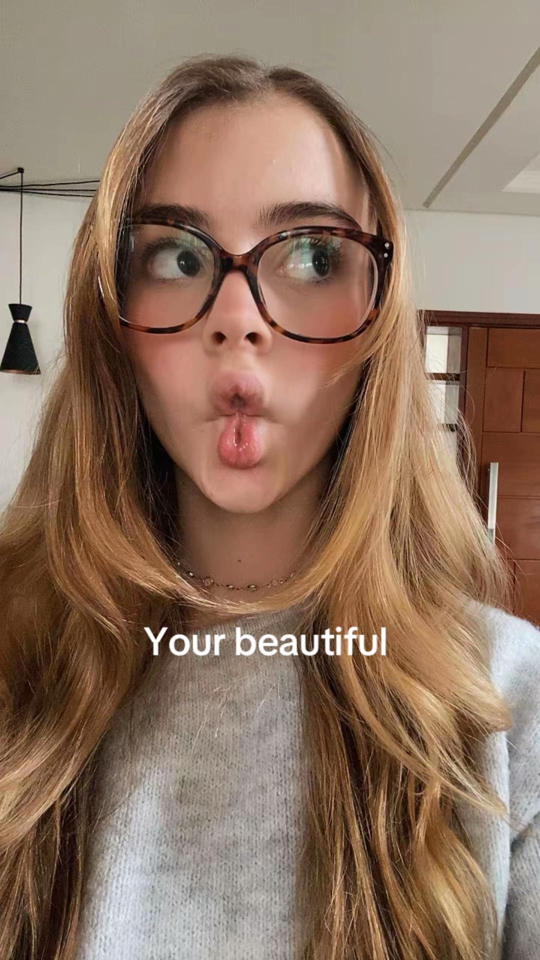 @B&rsquo; 🦢