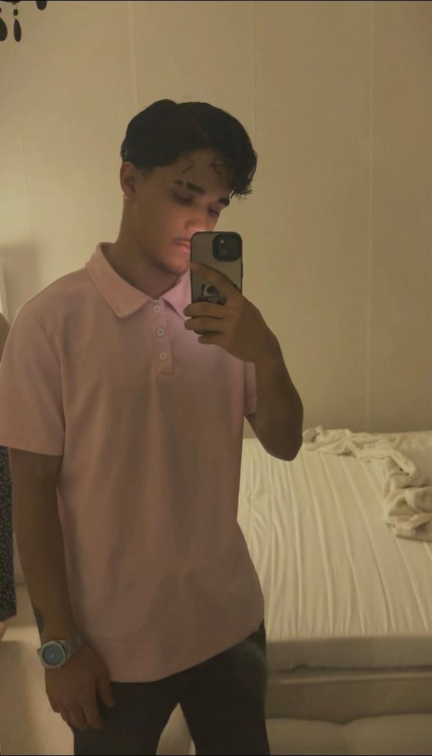 @🫐
