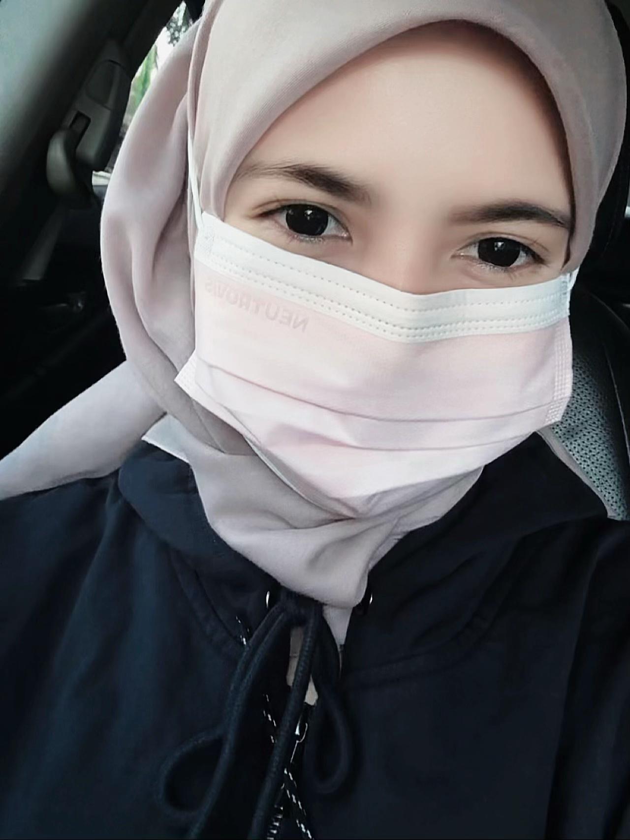 @Asya.