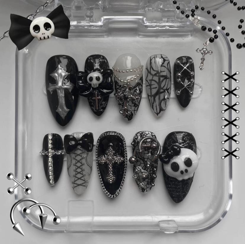 @𝓂𝒶𝓏𝓏𝓎༒˚˖ | press on nails