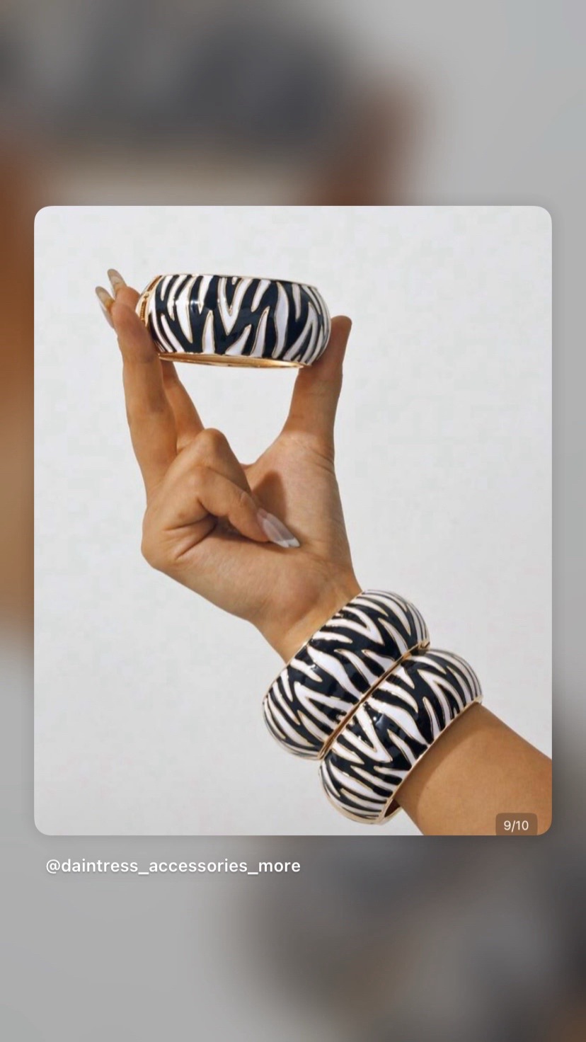 @Daintress_accessories_more