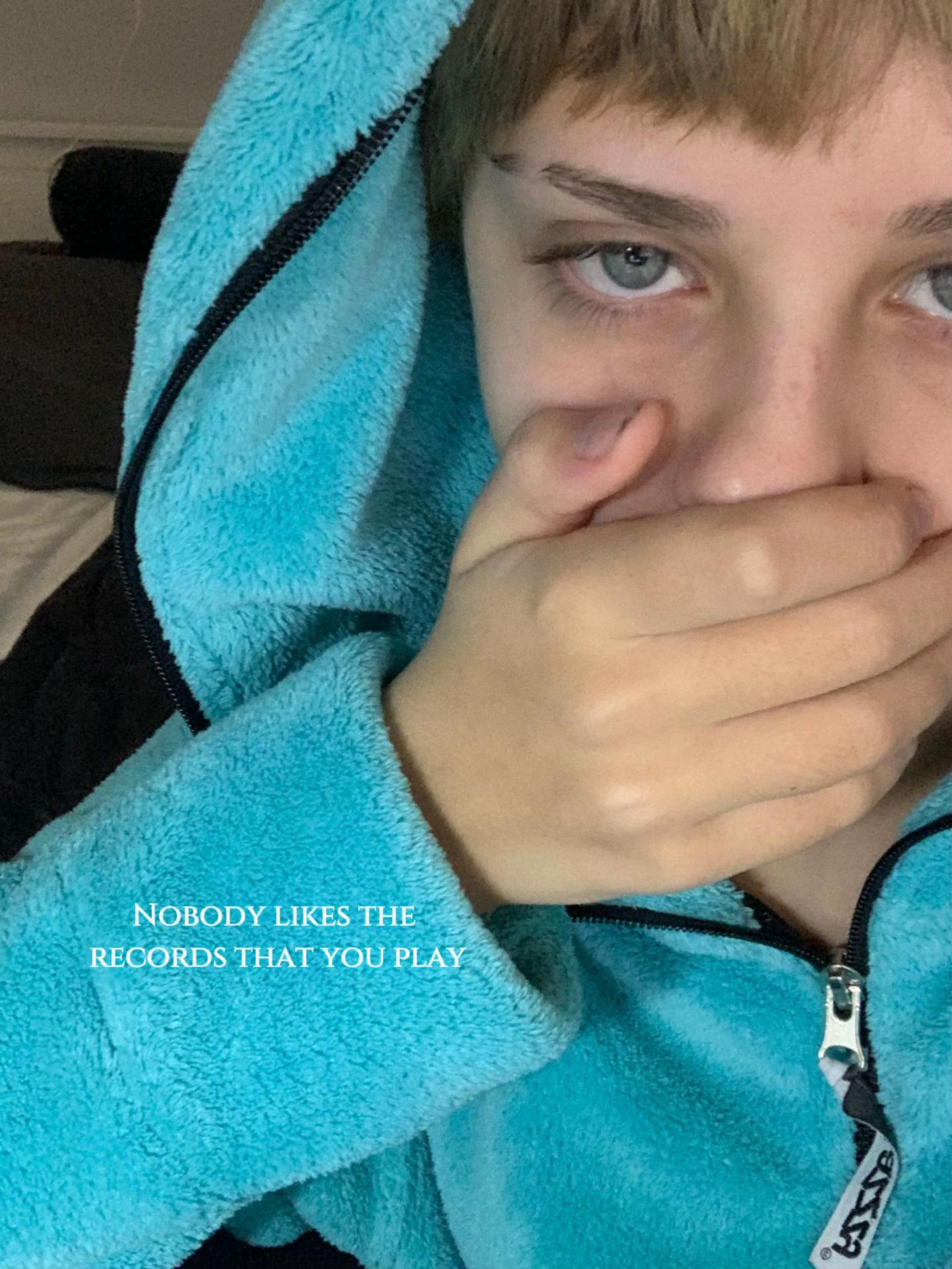 @Nikkiiiw