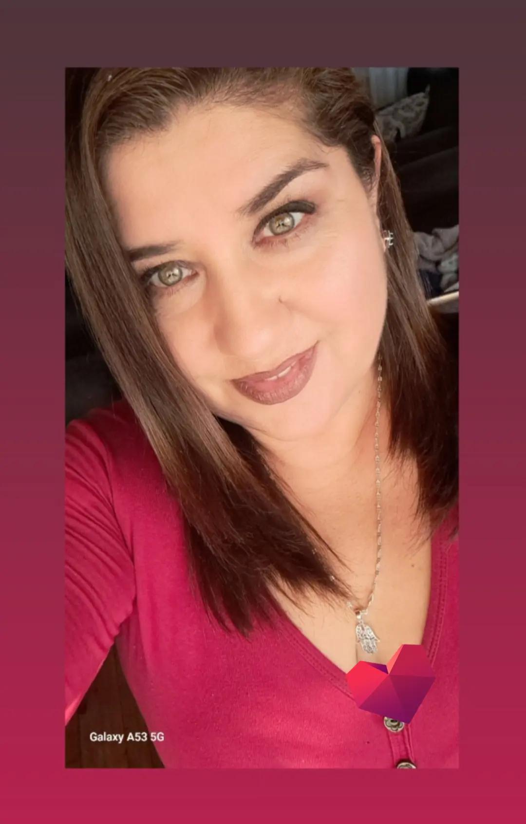@Móny Hernandez