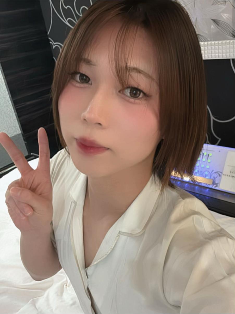 @せな
