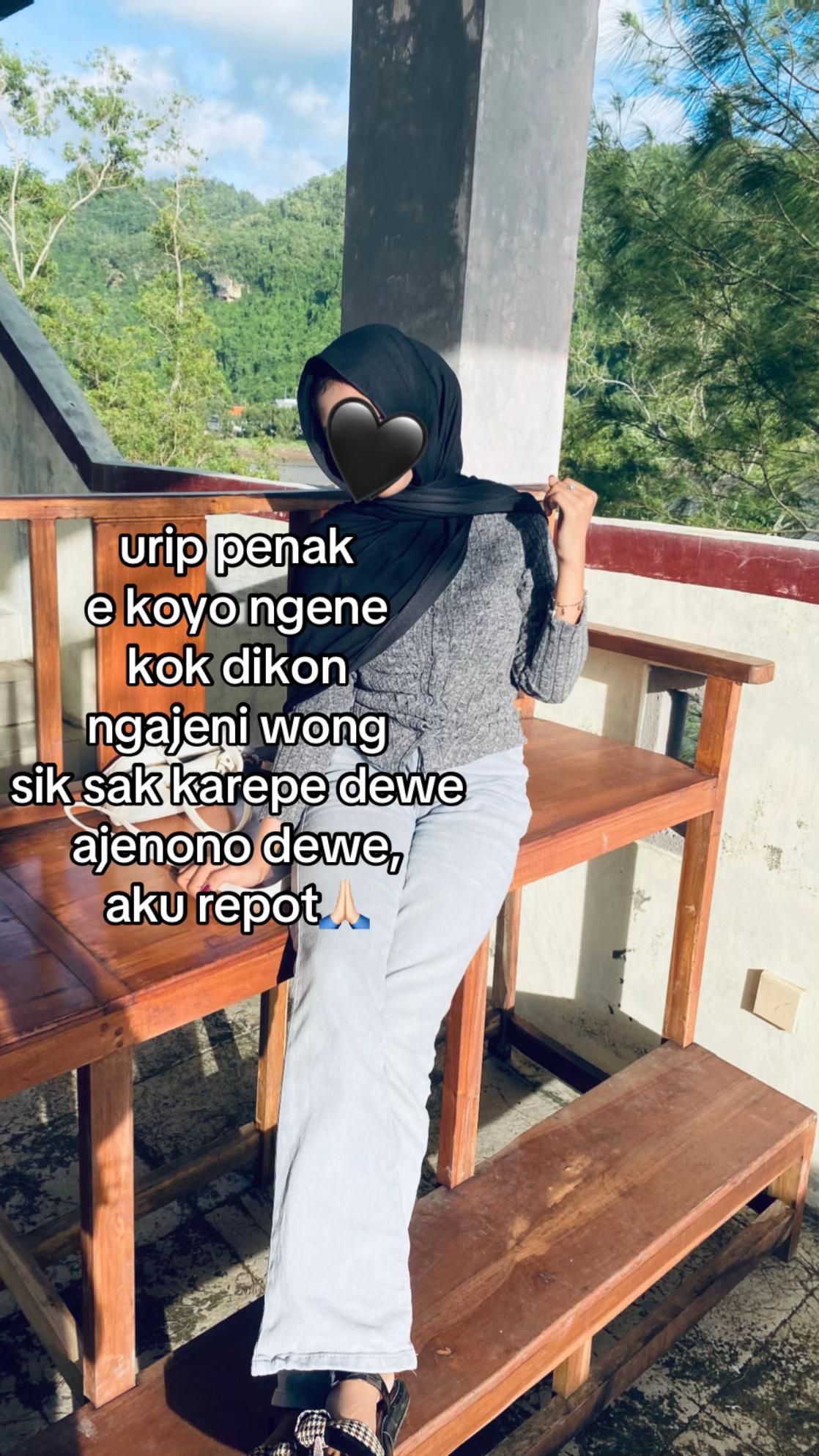 @elllllsv