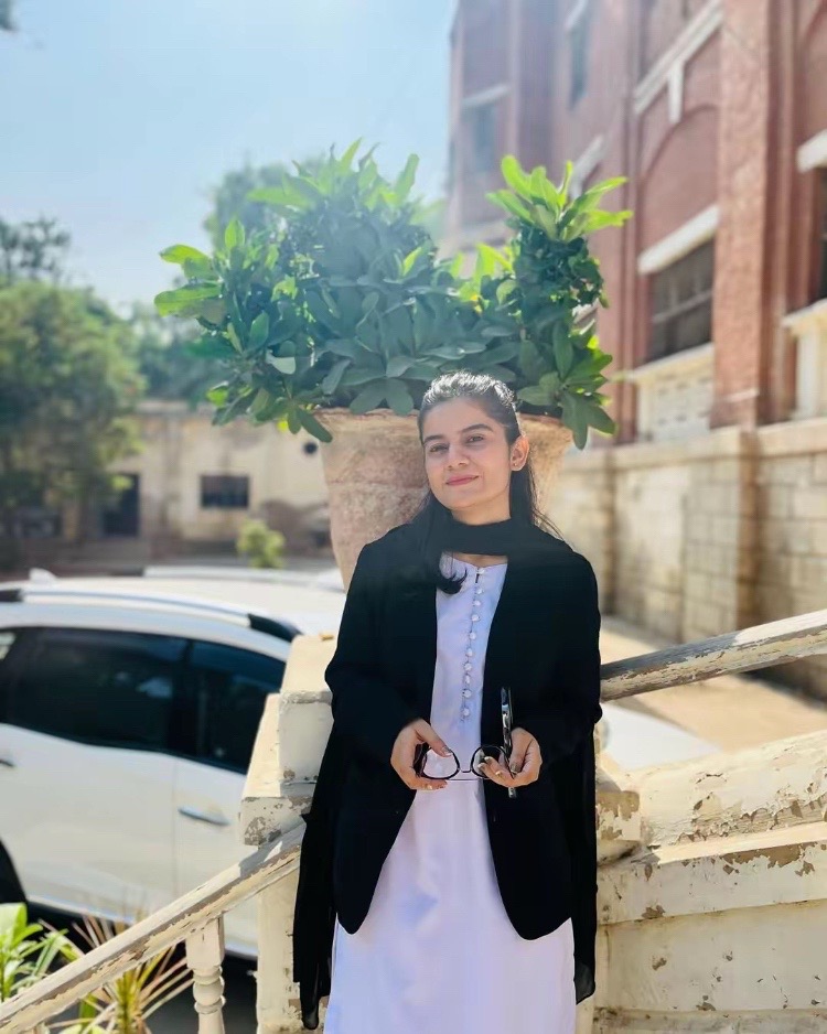 @انعم