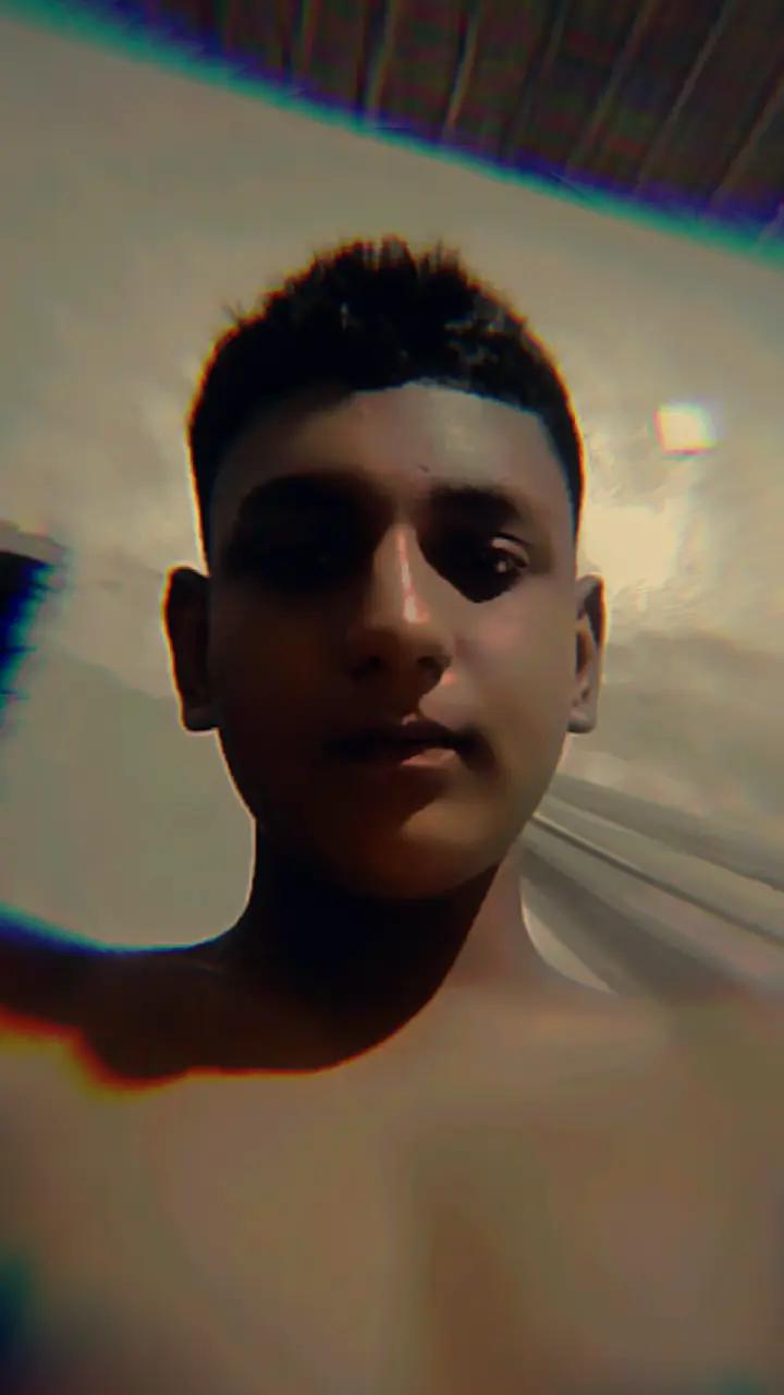 @[{(-_-)}[bad boy]{(-_-)★}]