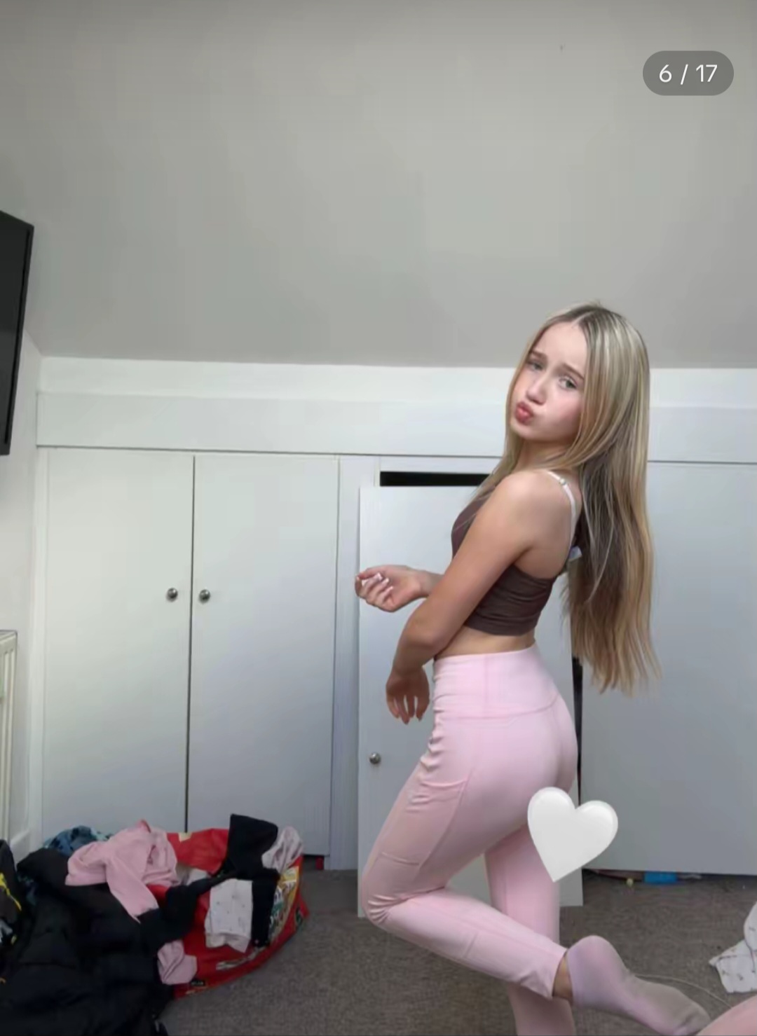 @hotbabeshouts