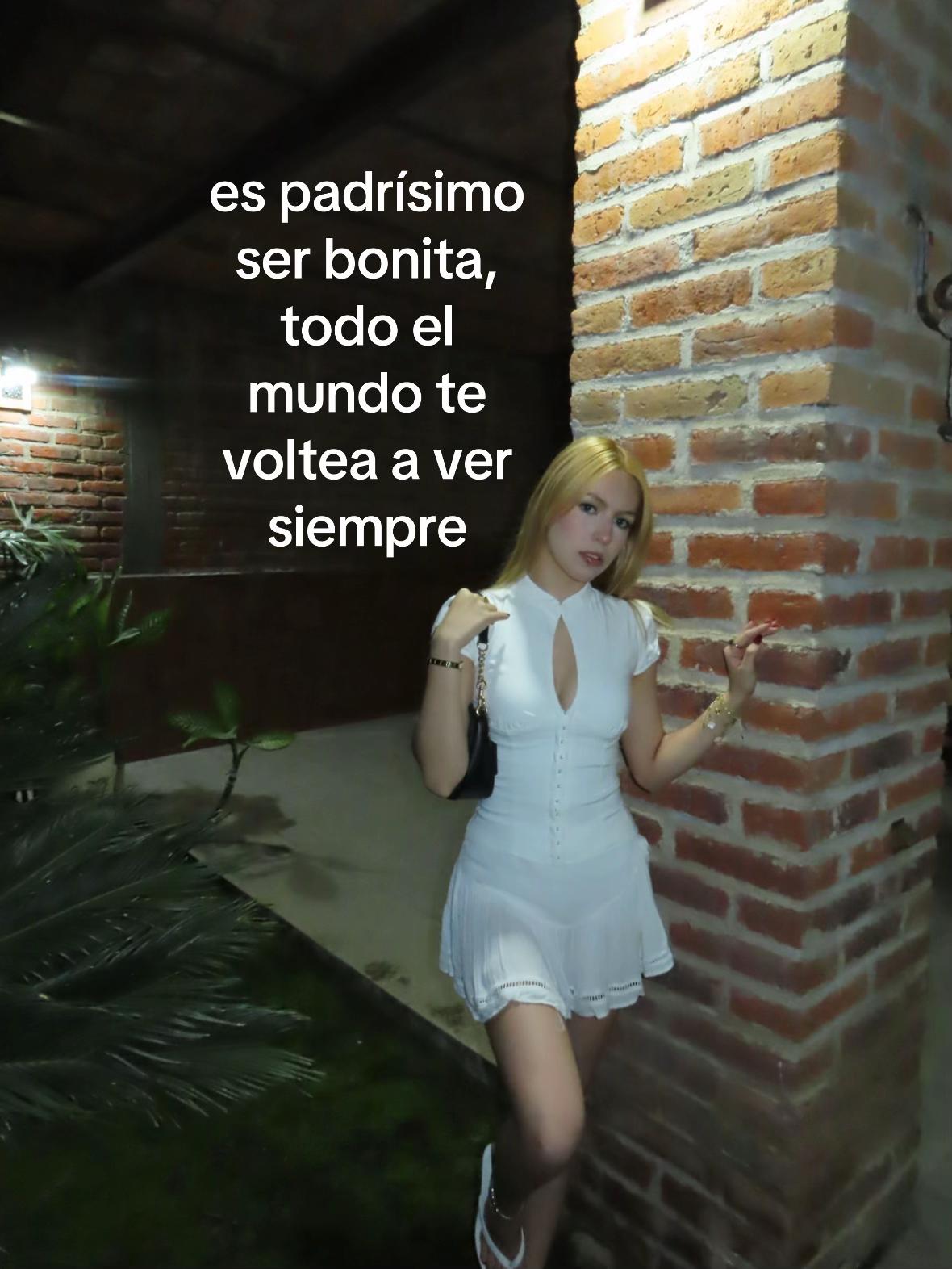 @Andrea Vélez.