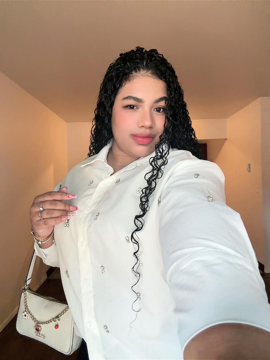 @AlondraSusej👩🏻🦱🍒🫦