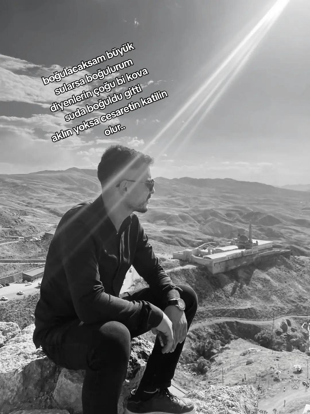 @&Ouml;mer parlak