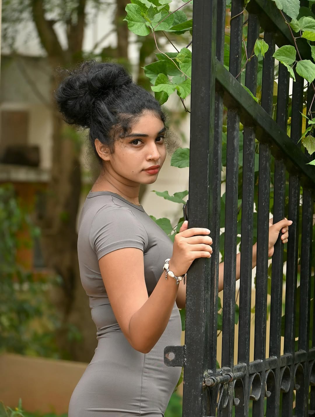 @Neeruttyy_🤍