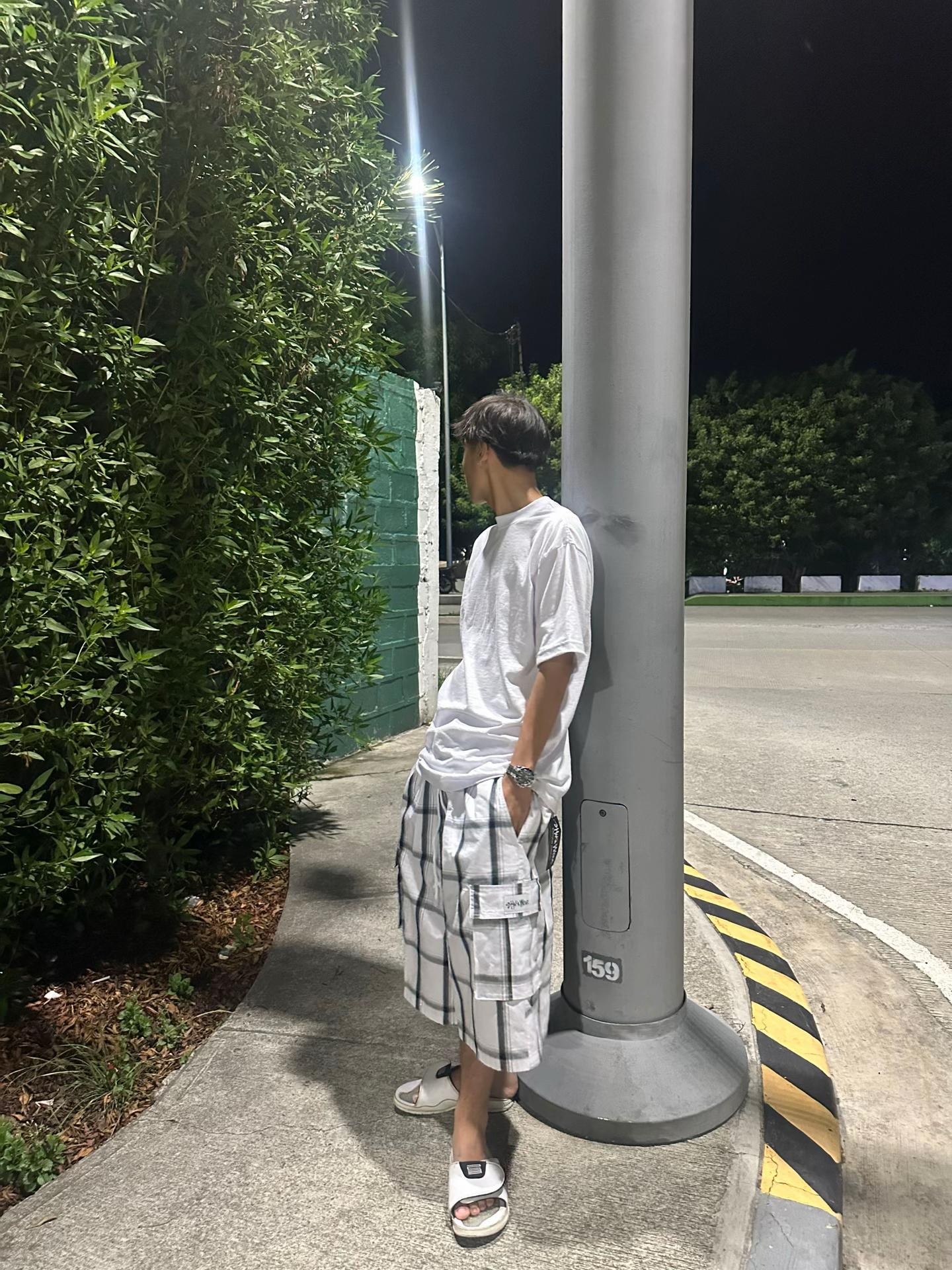 @Mos
