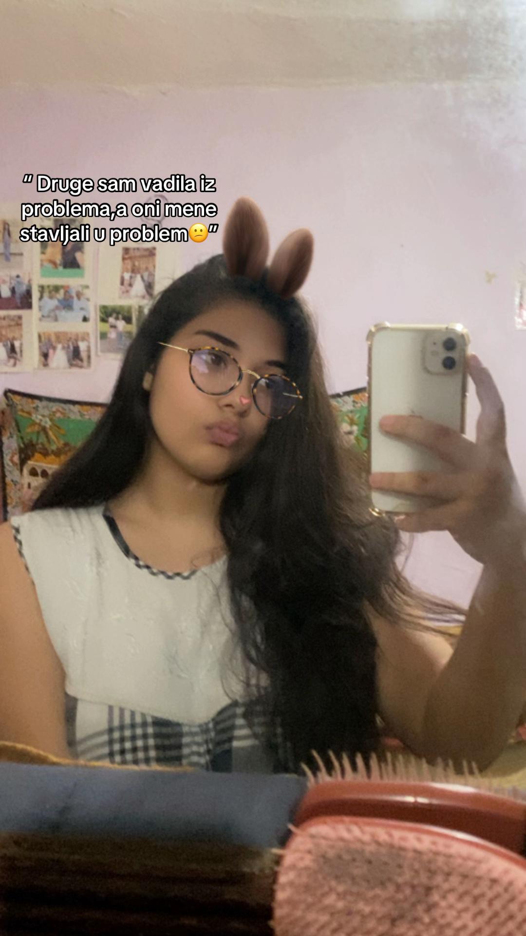 @Ko je ta ines 🩵♾️🫅🏻