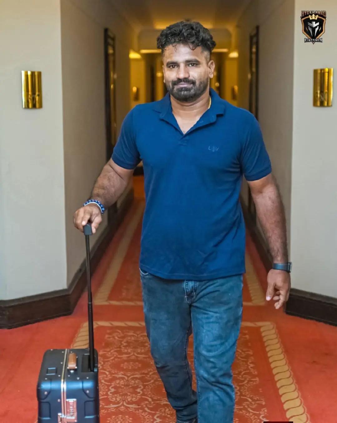 @Kᴀᴠᴇᴇ..✗🇱🇰