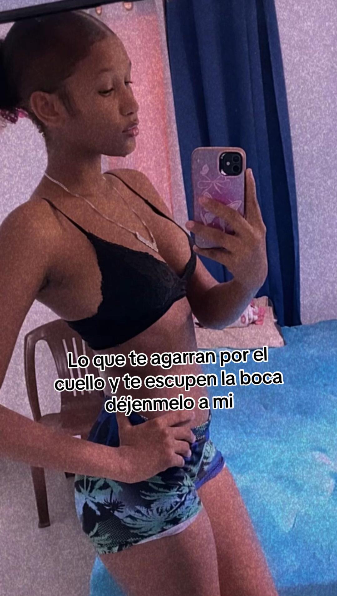 @🫦