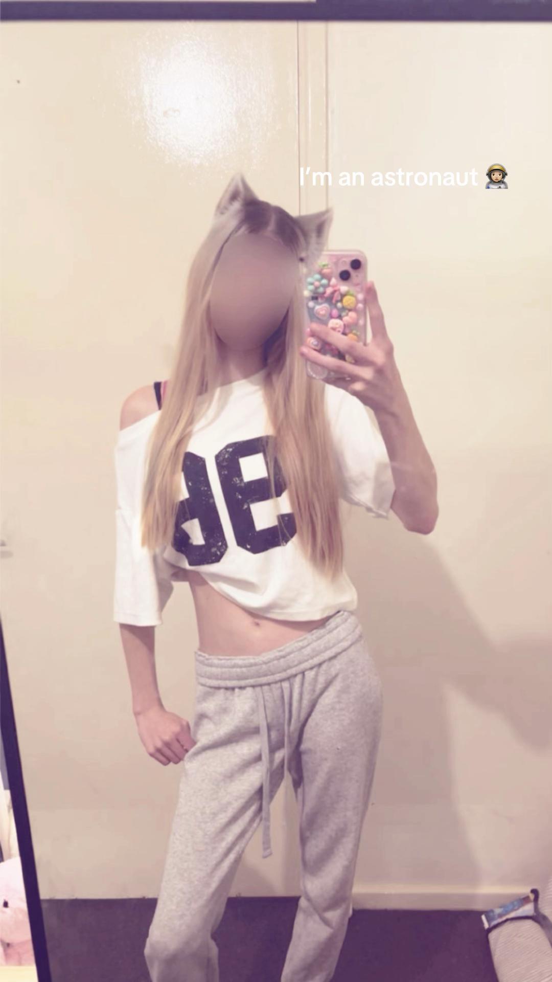 @🥥