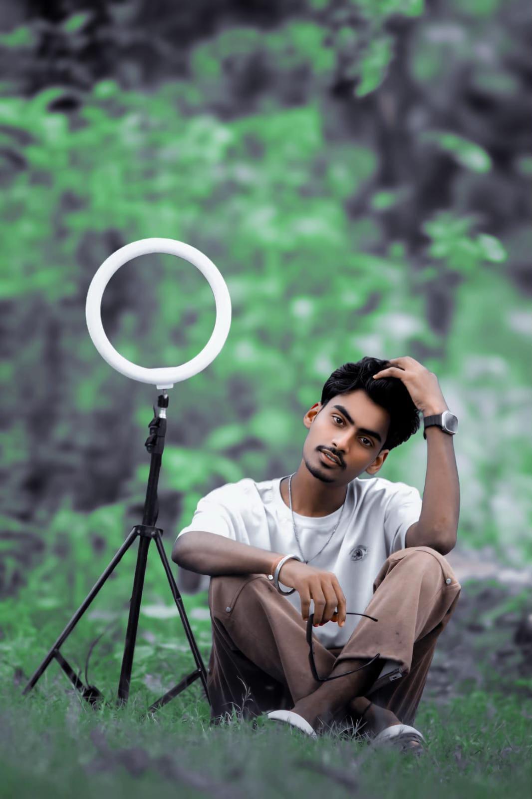@🥰🥀BhojpUriyA King🥀😘