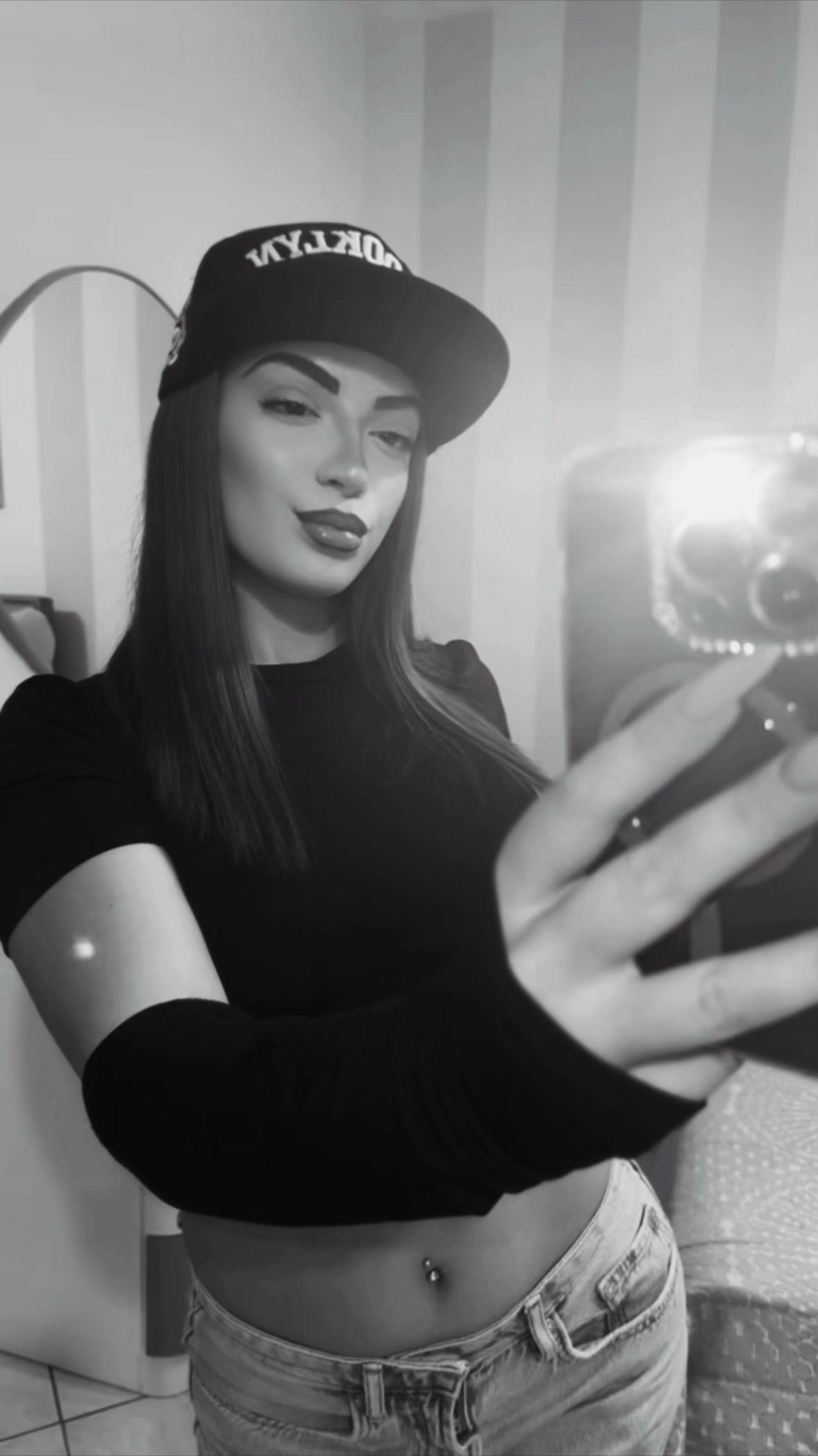 @𝟒.𝟏𝟕🐈⬛