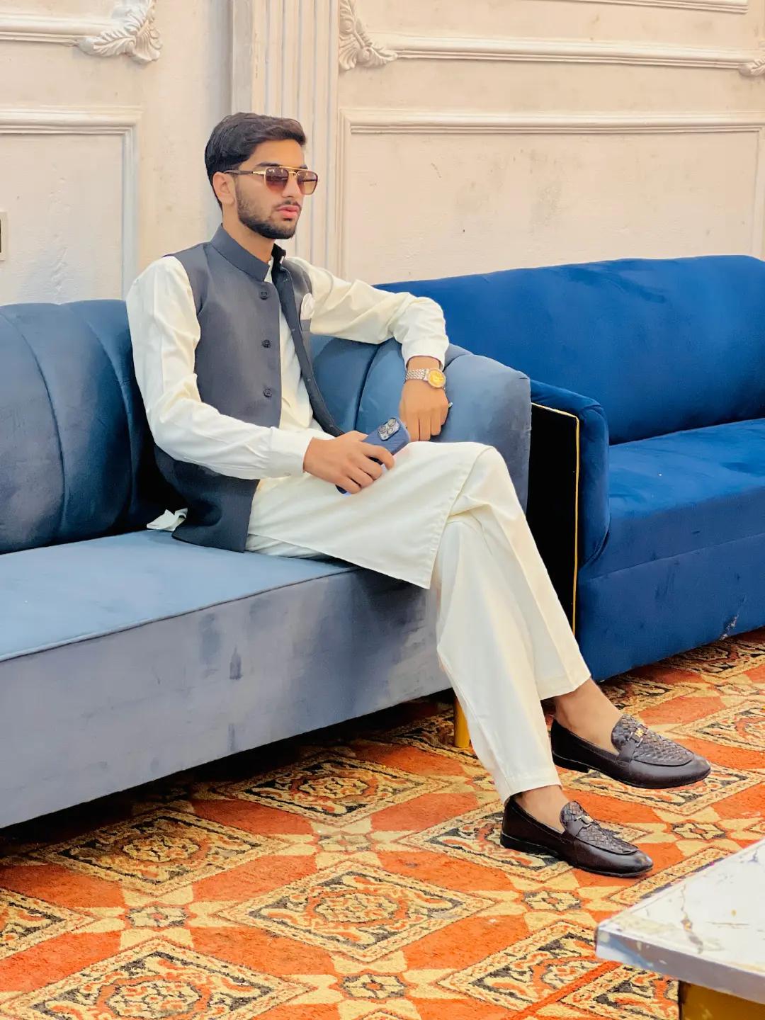 @چودھری  عبداللہ   ✊🏻🥷🏻