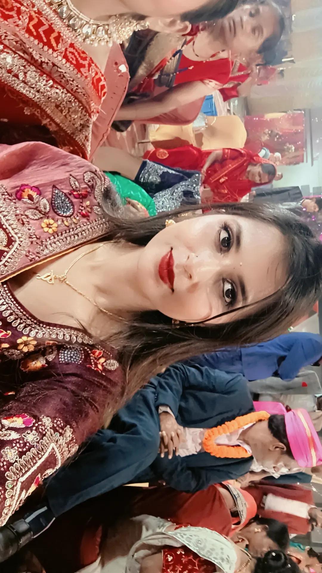 @Isha Jaiswal💞