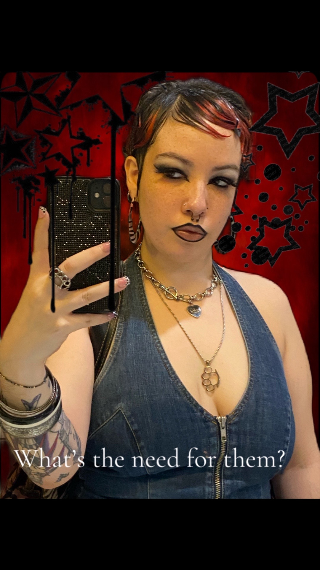 @🦇 ☆  E  ☆ 🦇
