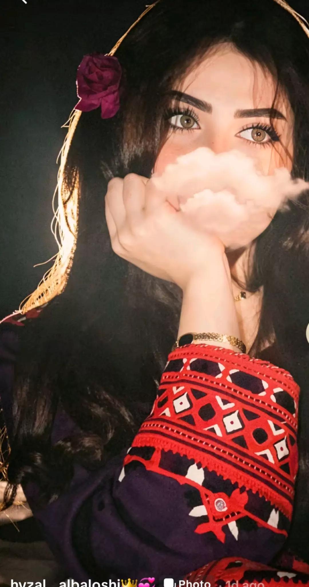 @H😚