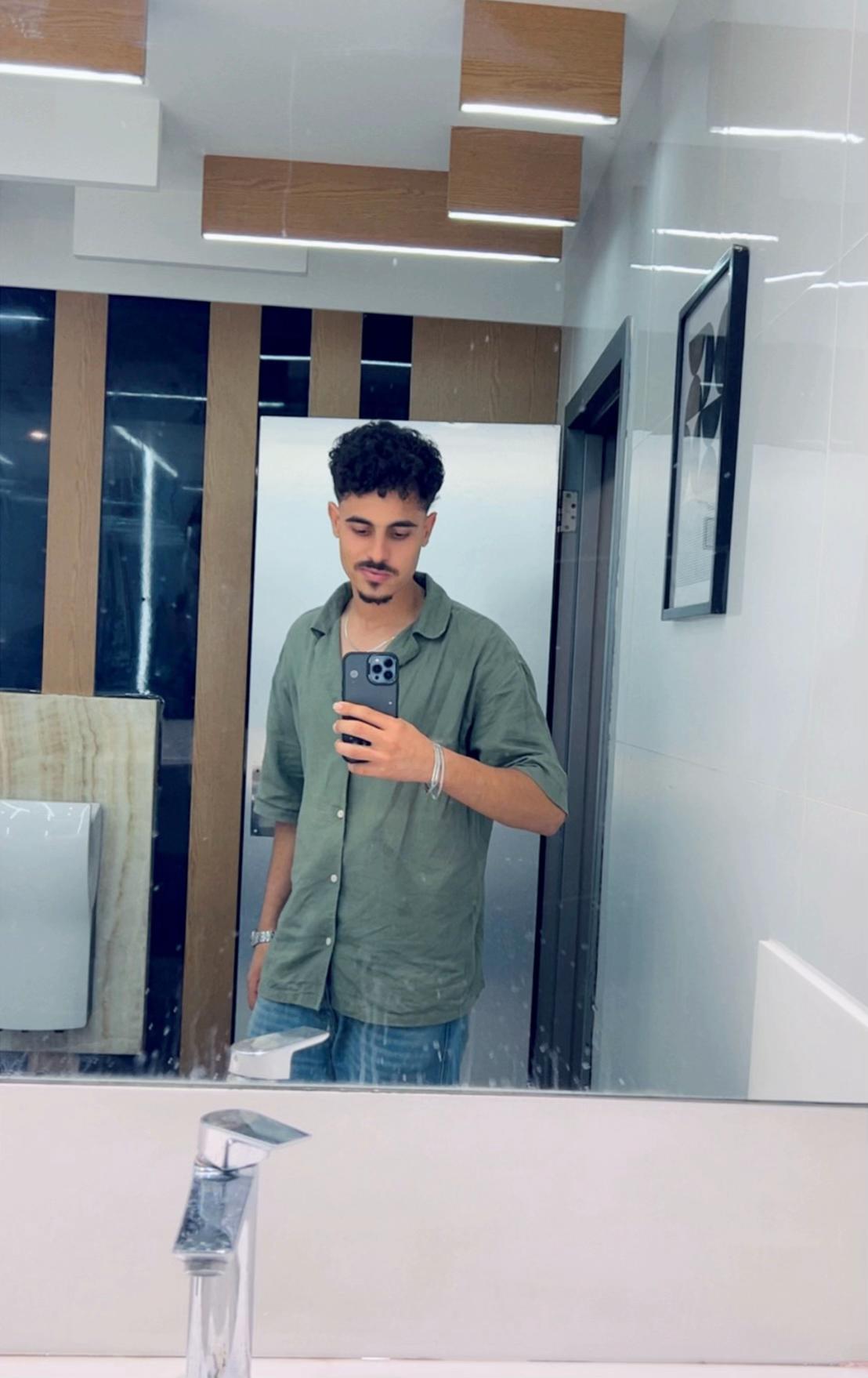 @Ashroof