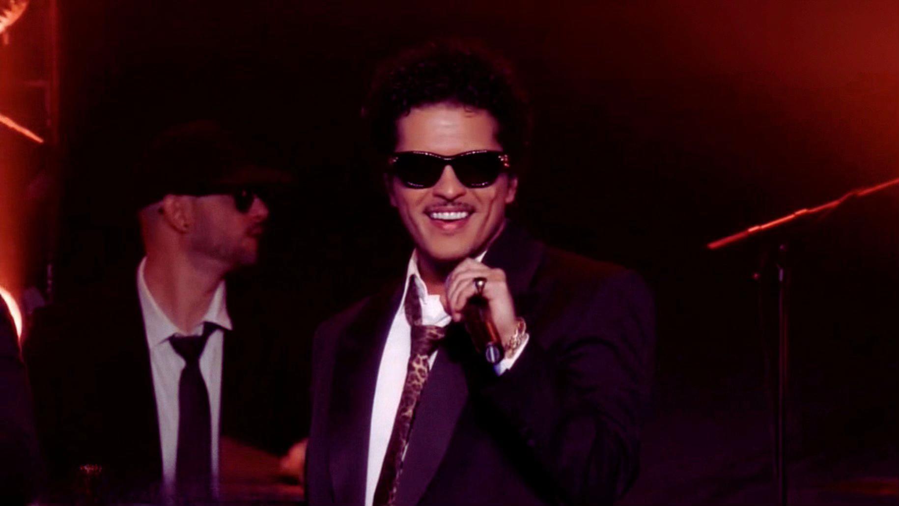 @Mars Hooligan Family