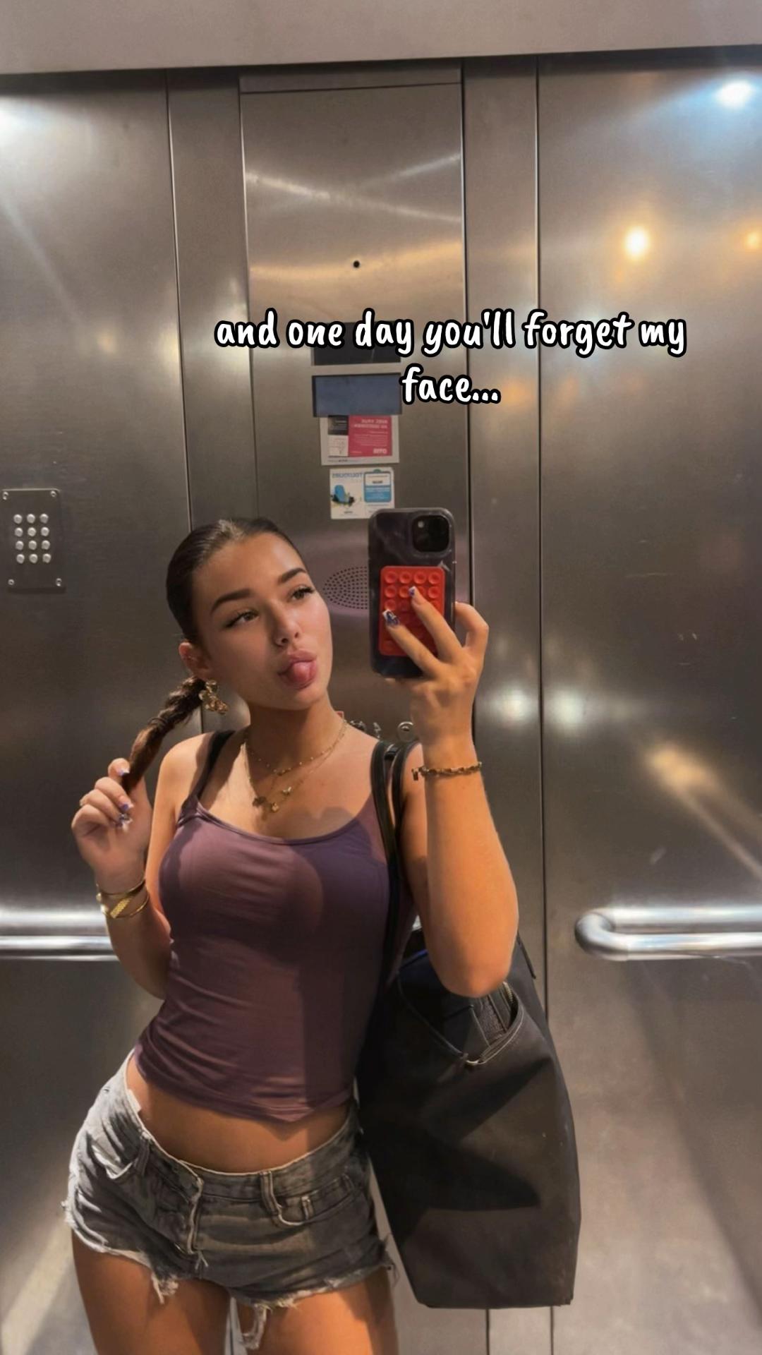 @𝑳𝒂𝒏𝒂🧿