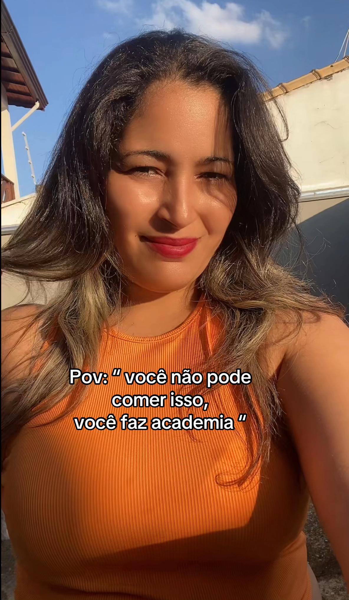 @hellen.cristinaaa