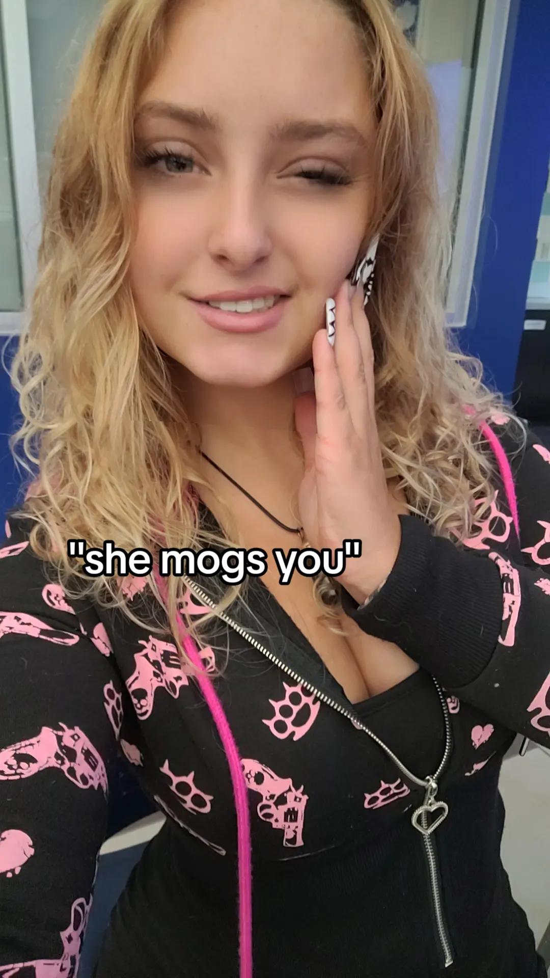 @Megan😻🖤