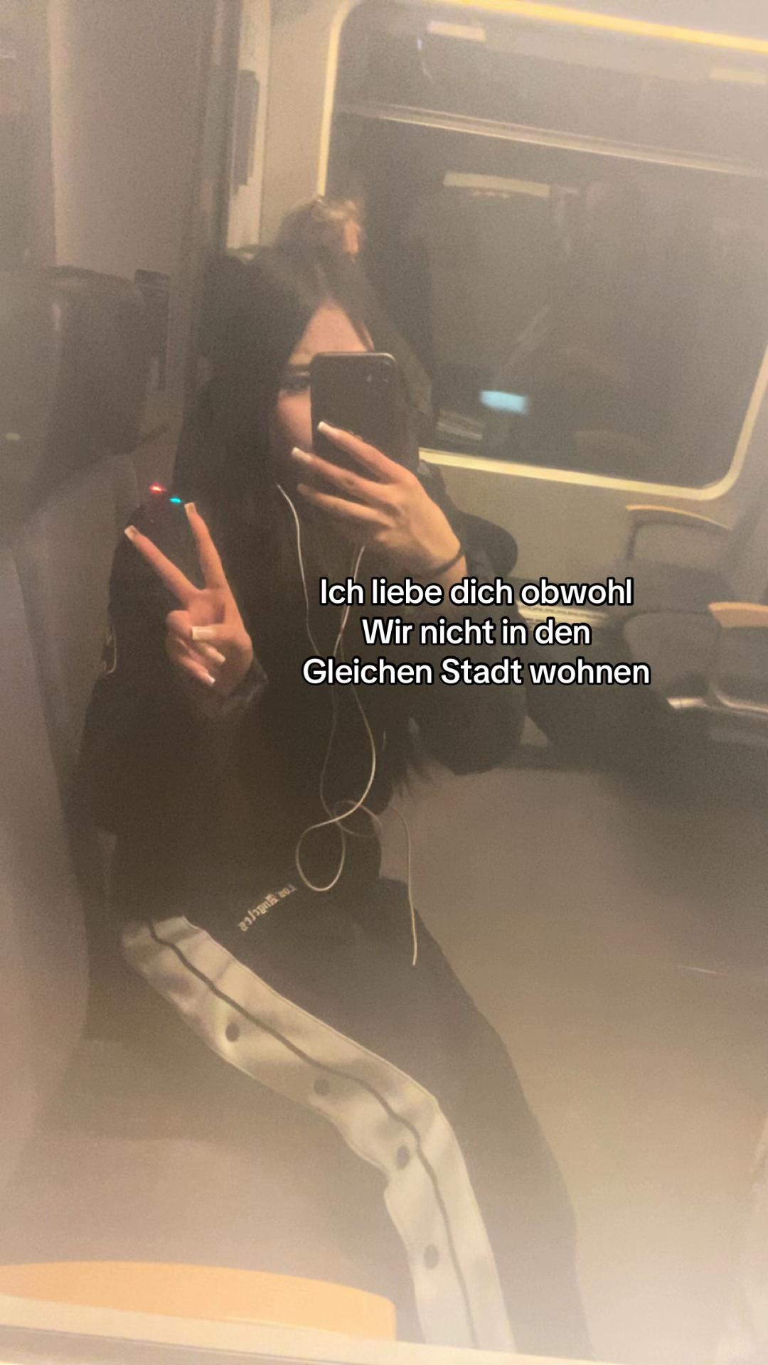 @𝐮𝐬𝐞𝐫𝐫.𝐋𝐮𝐚𝐧𝐚👻