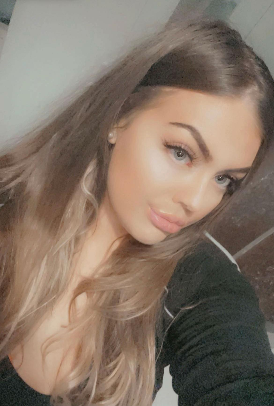 @demiholt8