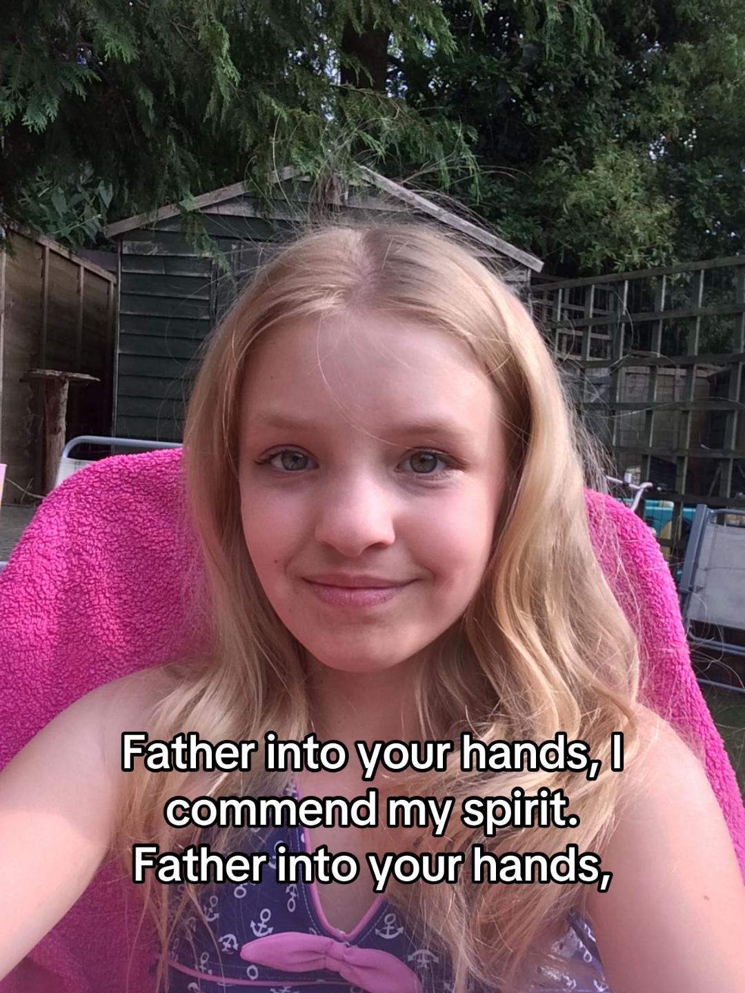 @Ellie_xox