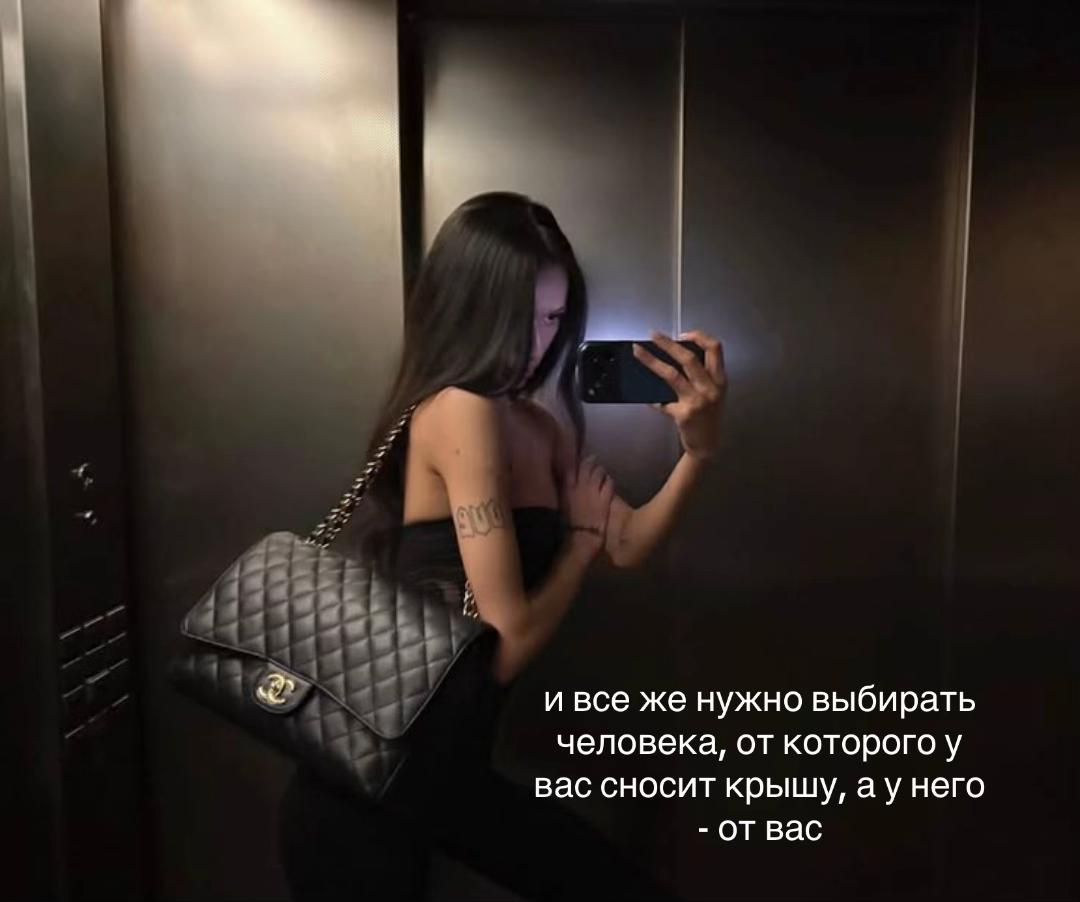 @𖣂