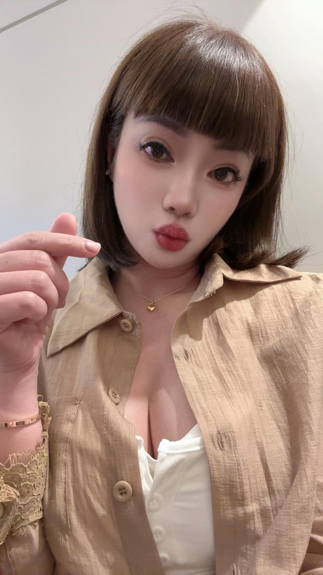 @我是凱莉兒👻Kelly是我