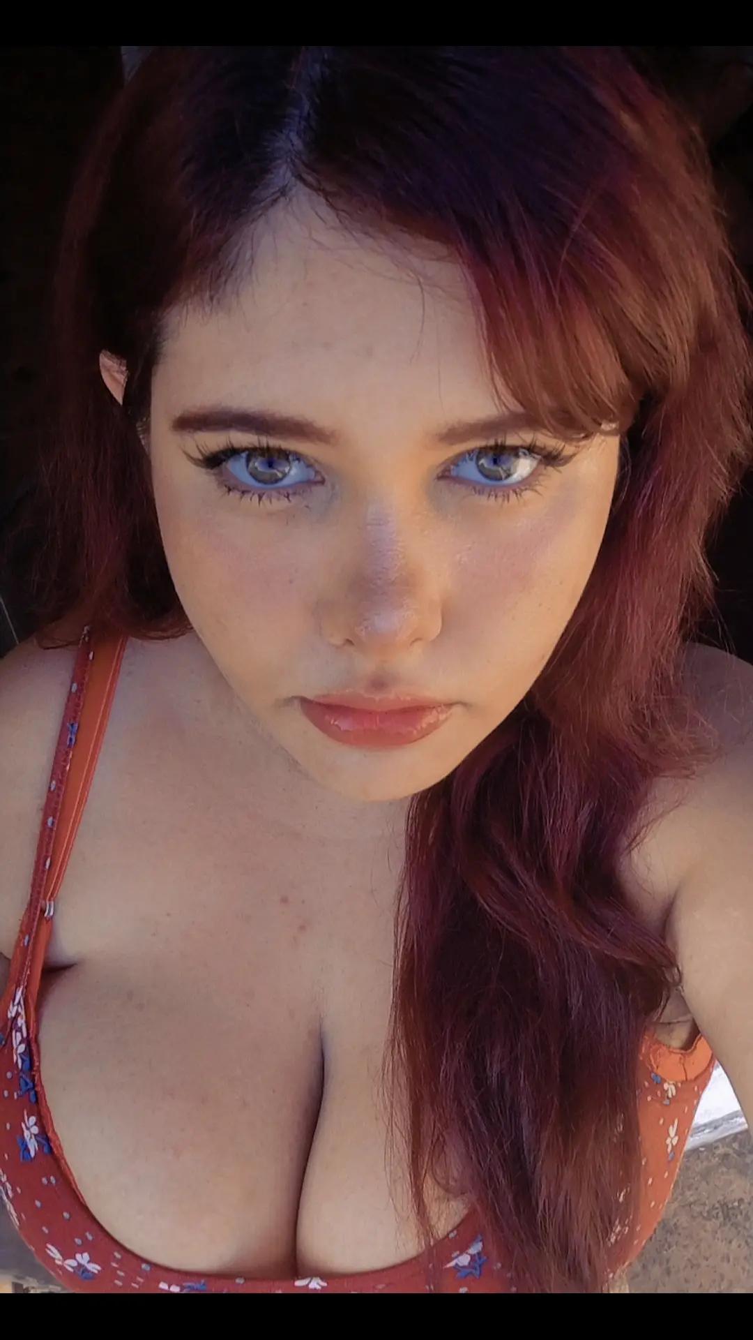 @T_Mári