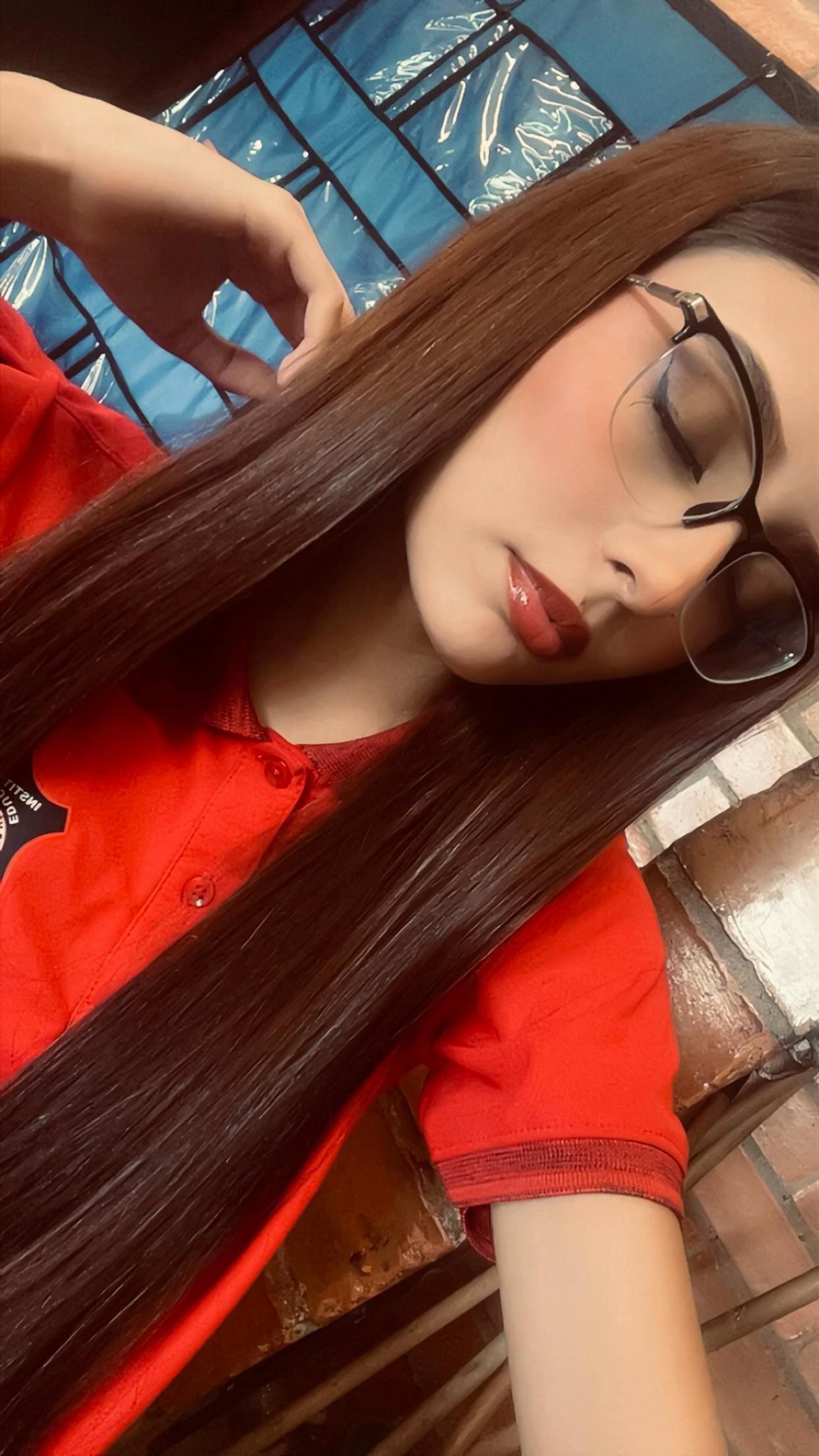 @𝒂𝒔𝒉𝒍𝒆𝒚