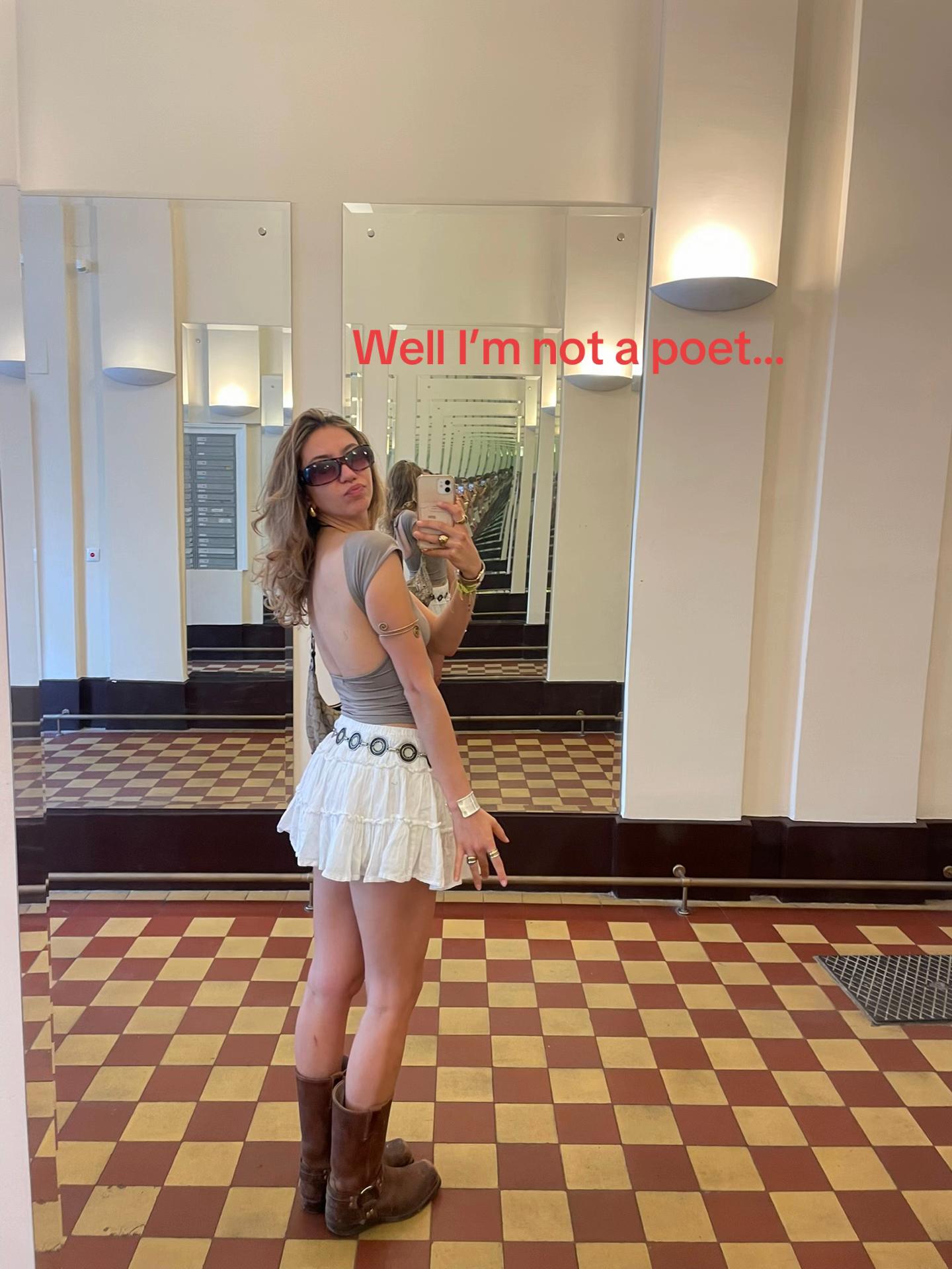 @Isabella