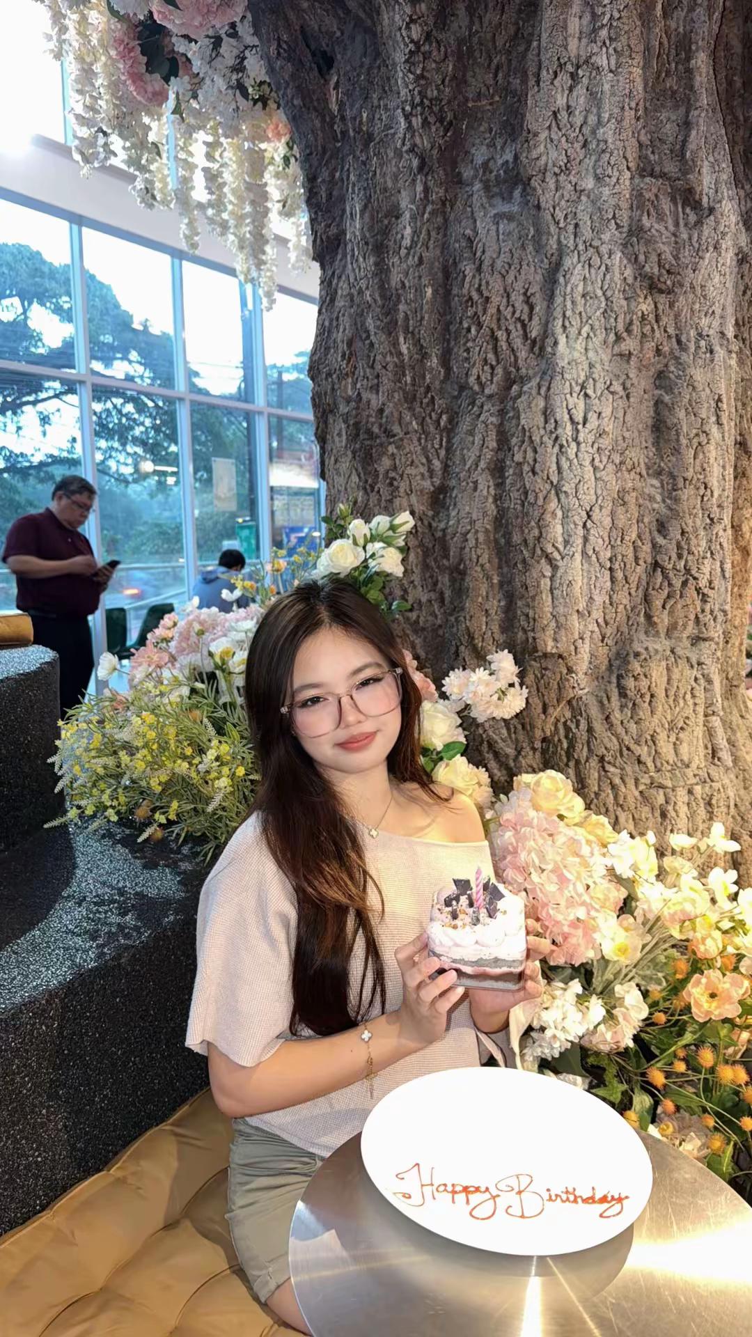 @Janine ๐โ.ห
