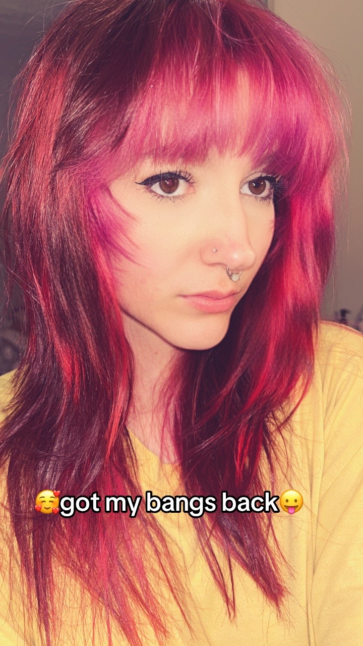 @<3