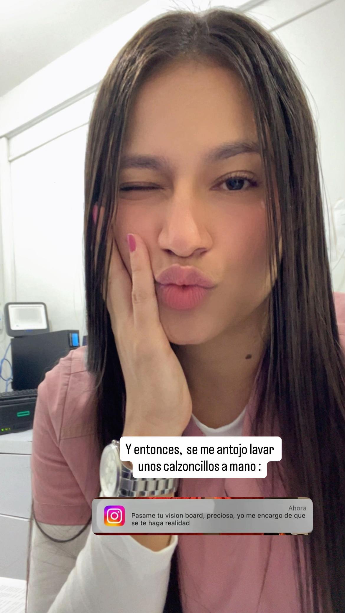 @Karolliceth
