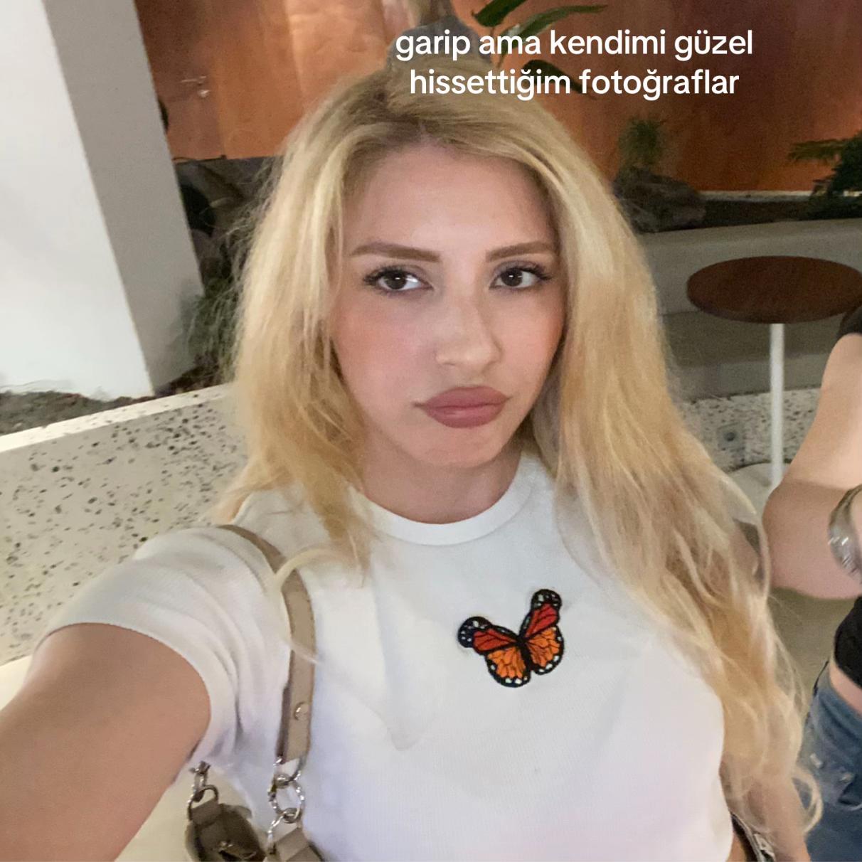 @౨ৎ𝓂𝑒𝓁𝒾𝓈 𝑜𝓃𝒾𝓏♡