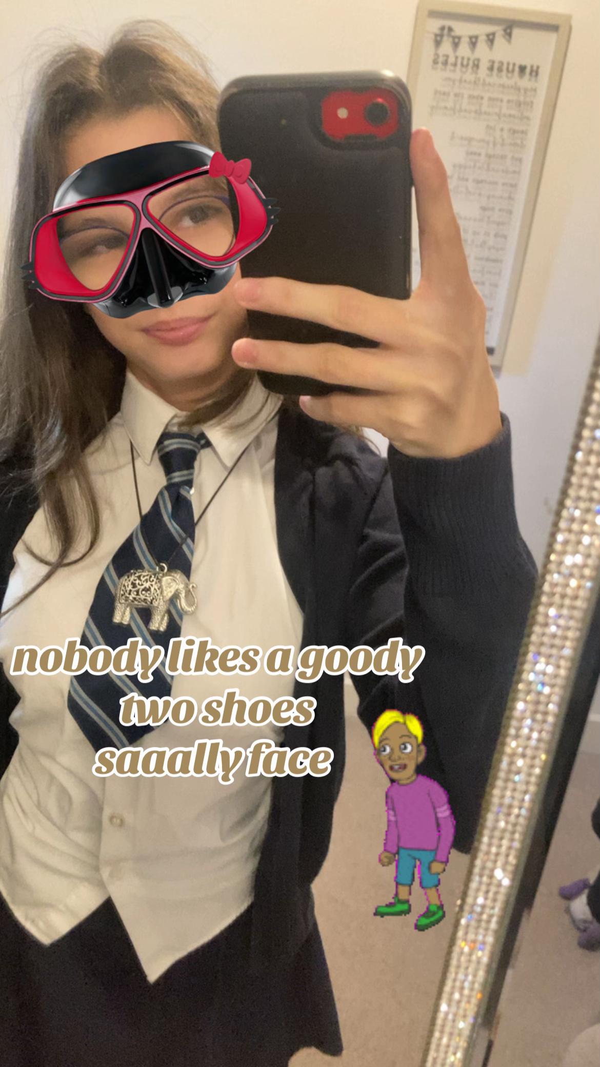 @R4WR 🦖