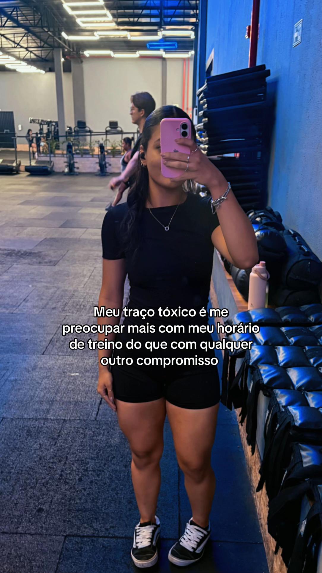 @ysla_queirozzz