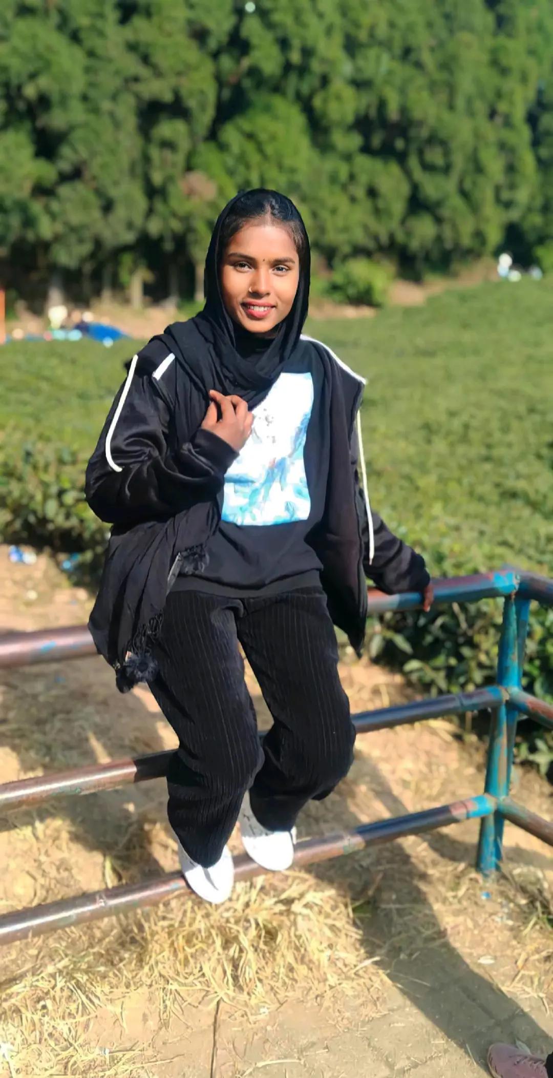 @🥀💕it's-Me-Roy Queen 💕😍?